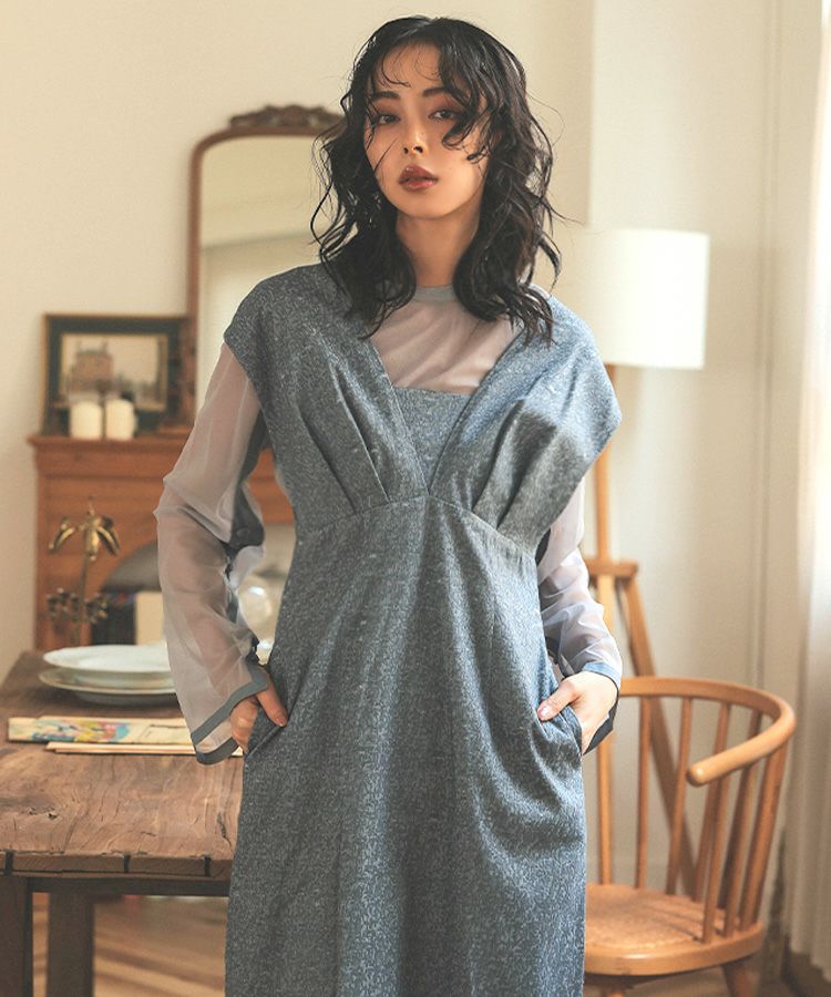 V line jacquard dress
