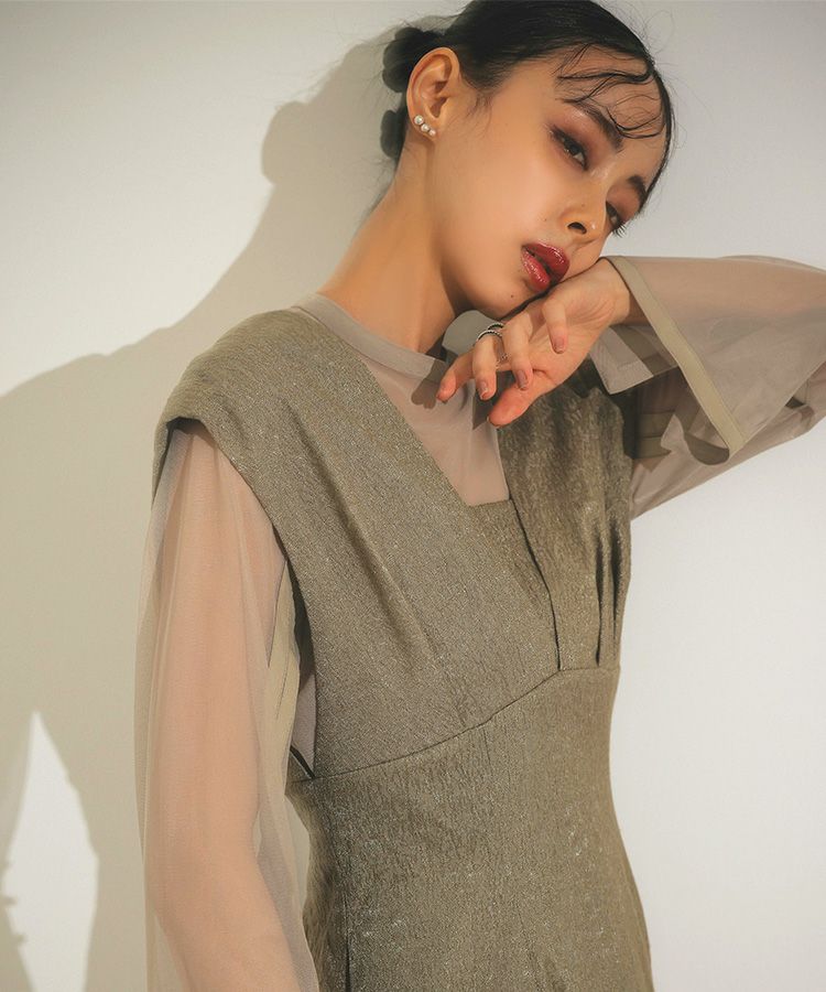 V line jacquard dress