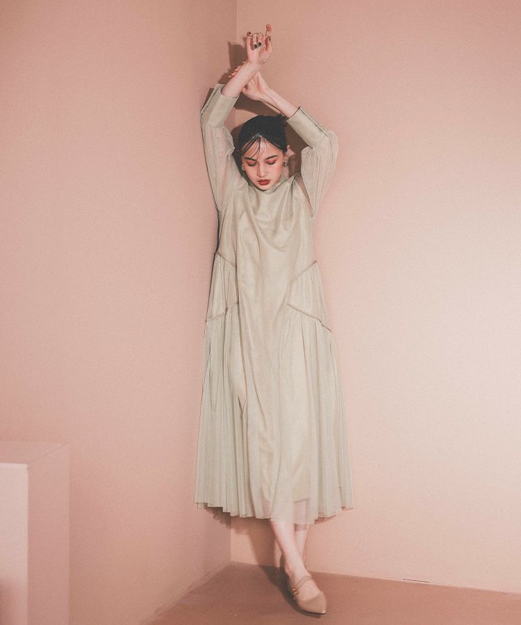 piping tulle dress