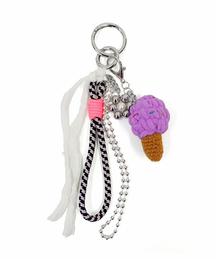 ⭐美品⭐LOEWE　アイスクリーム　チャーム　キーホルダー ⭐美品⭐LOEWE アイスクリーム チャーム キーホルダー - メルカリ