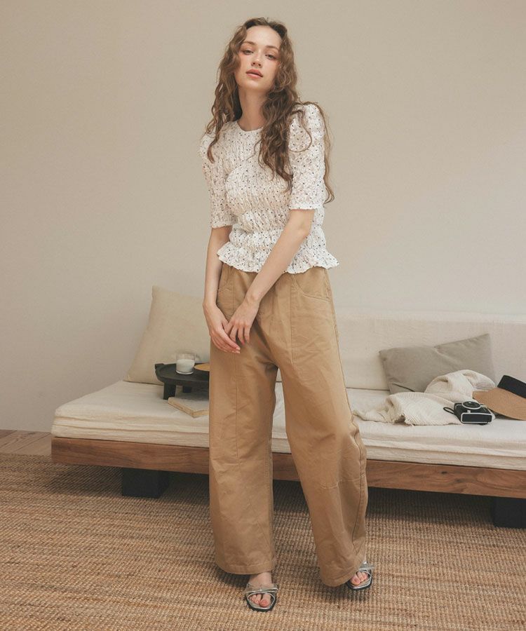 Donobanパフショルダーレーストップス新品タグ付⭐︎ヘヨンブラック DONOBAN tシャツ パフショルダーレーストップス レディース