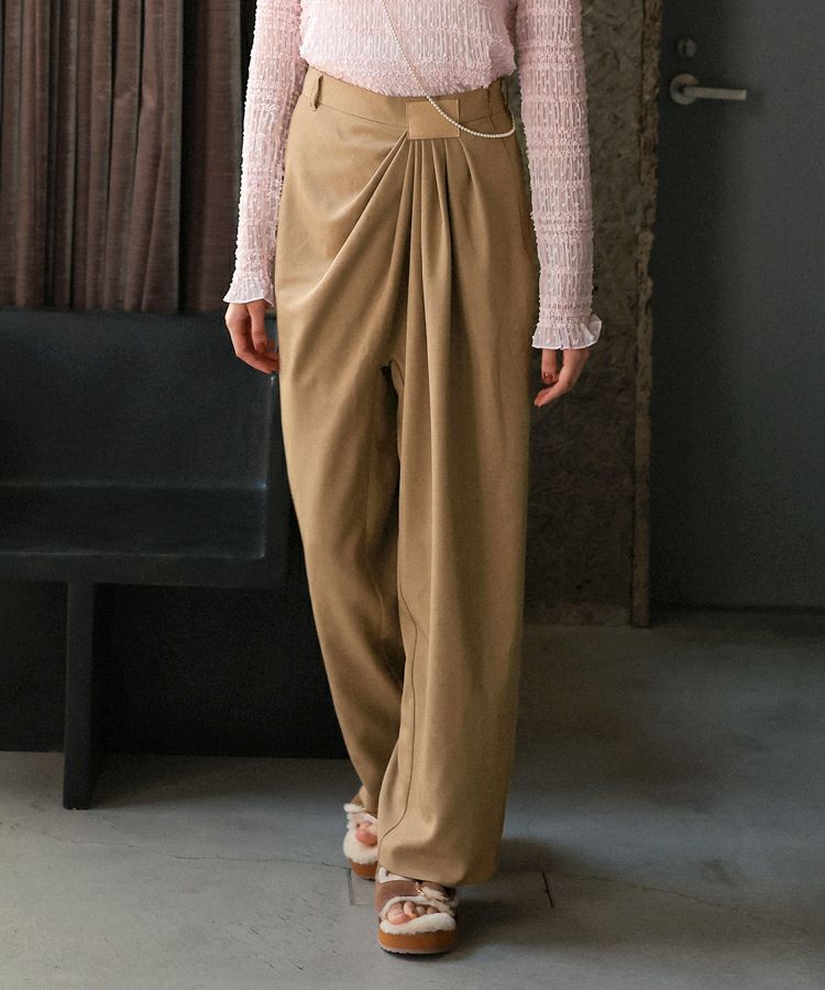 ドレープパンツ