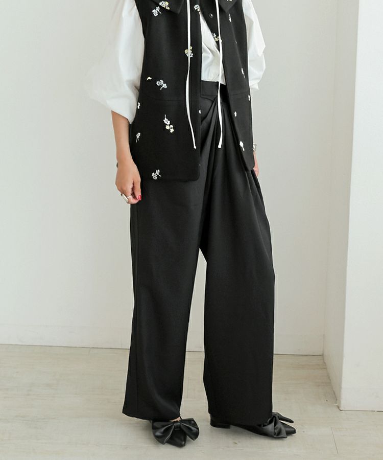 ドレープパンツ