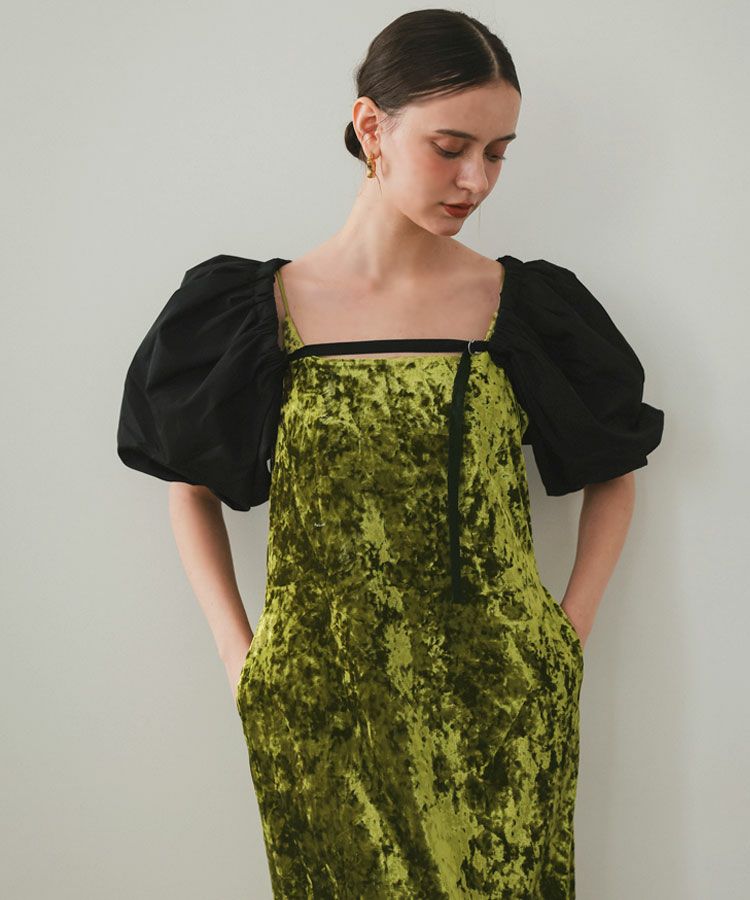 curved square velour dress